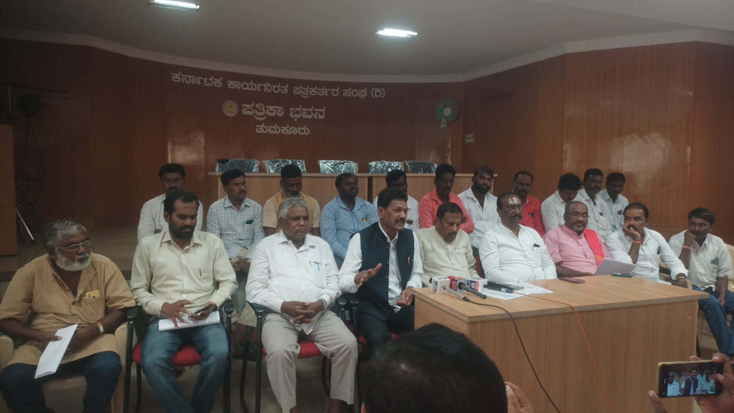 ಒಳ ಮೀಸಲಾತಿ ಜಾರಿಗೆ ಮಾದಿಗ ಮುಖಂಡರ ಆಗ್ರಹಸರ್ಕಾರದ ವಿಳಂಬ ಧೋರಣೆ ಖಂಡಿಸಿ ಆ.1ರಂದು ಪ್ರತಿಭಟನೆ…